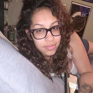 Meet your Posher, Dee